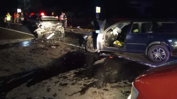 Doi soți și-au pierdut viața după ce un șofer a pătruns cu mașina pe contrasens 