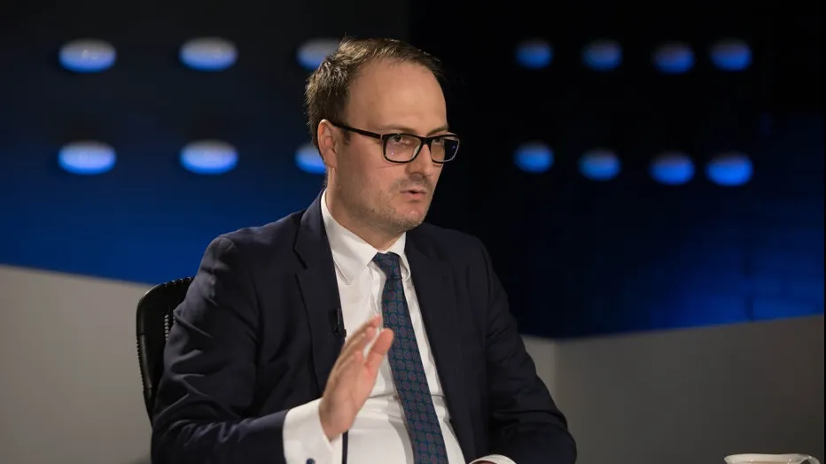Raluca Prună a măturat cu Alexandru Cumpănașu: "Oamenii decenți sunt scârbiți de ceea ce faci"