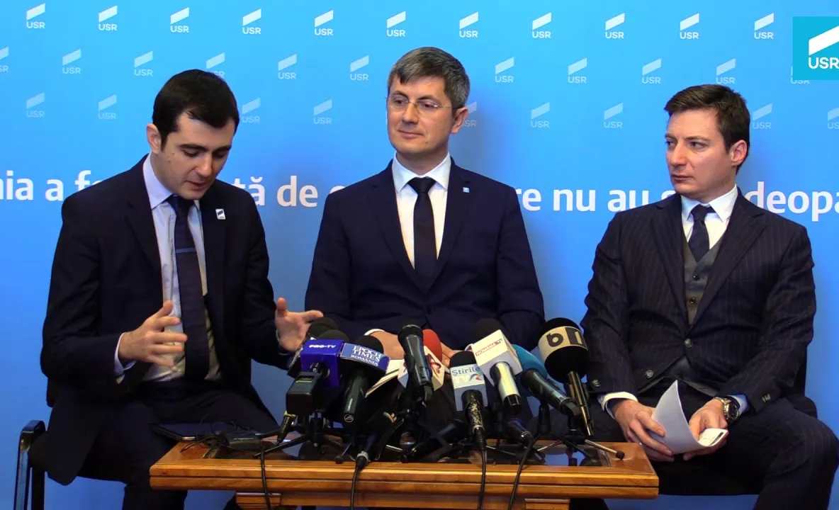 Andrei Caramitru: "Nu mai spuneți că eu aș fi politician!"