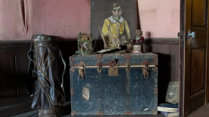 Imaginile înfricoşătoare care te vor bântui! Ce s-a descoperit într-o casă abandonată în anii '70