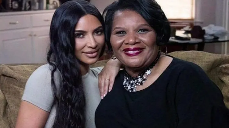 Femeia grațiată de Trump, în urma intervenției lui Kim Kardashian, a devenit model de lenjerie intim