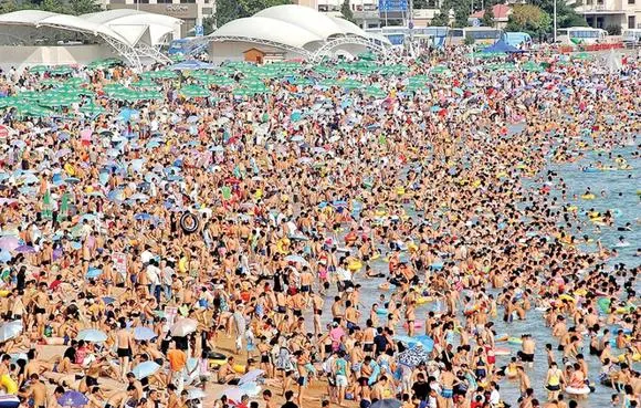 Cel mai aglomerat weekend de pe litoralul românesc