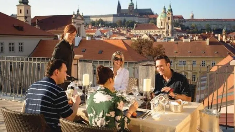 Restaurantul care îi taxează în plus pe clienții care nu mănâncă tot din farfurie