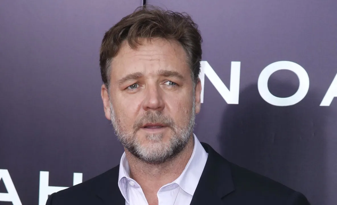 Russell Crowe, look ciudat în cel mai recent film al său