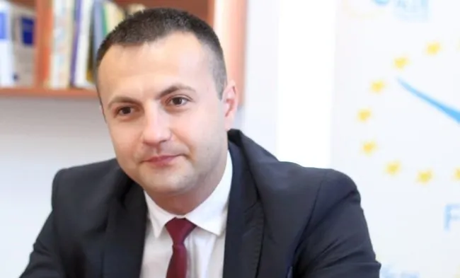 Încă o voce din ALDE se ridică împotriva lui Tăriceanu 