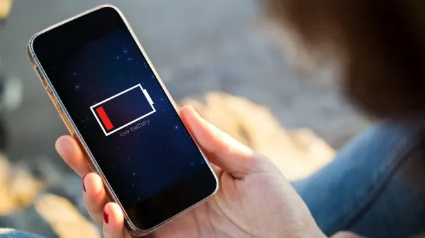 Există câteva moduri extrem de utile prin care îți poți încărca mai repede telefonul