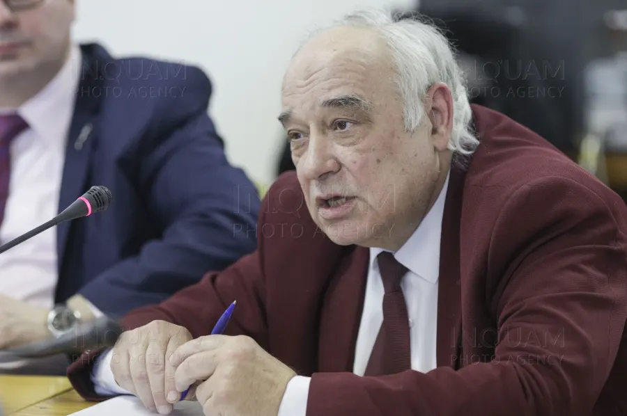 Oamenii lui Stănescu cer demisia preşedintelui Comisiei de Strategie și Prognoză