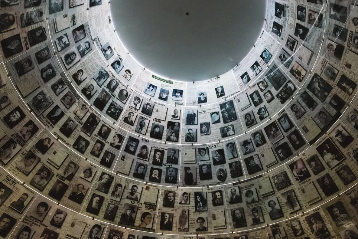 Semnal de alarmă de Ziua Națională a Comemorării Holocaustului: Teoriile conspiraționiste ale pandemiei au alimentat discursul antisemit