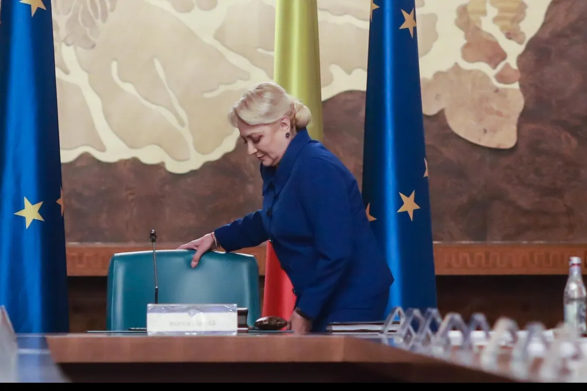 Viorica Dăncilă s-a răzgândit din nou în privința salariului minim