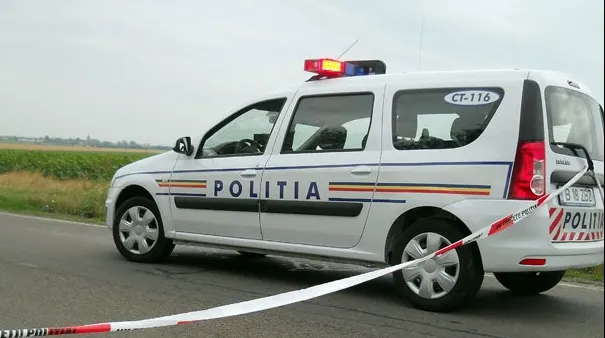 Femeie lovită de mașină, pe trecerea de pietoni