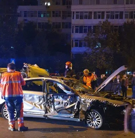 Accident mortal pe Șoseaua Vestului din Ploiești! Pasagerul dintr-un taxi a decedat pe loc!