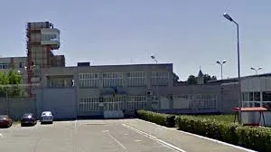 Medicul care pensiona ilegal angajați de la Penitenciarul Arad, condamnat să muncească la piață