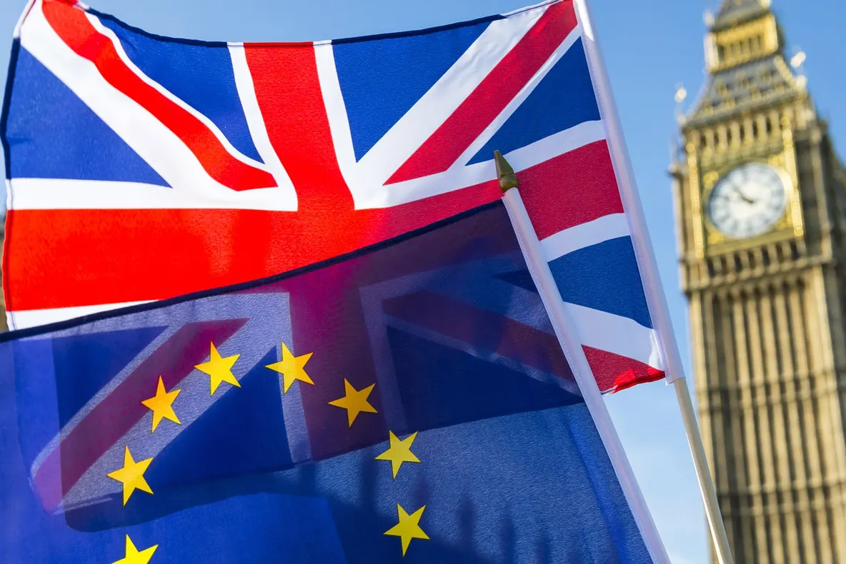 Marea Britanie a ieşit oficial din UE!