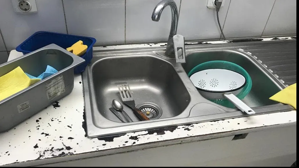 Terasa ”dezastru” închisă. Ce a descoperit Protecția Consumatorilor