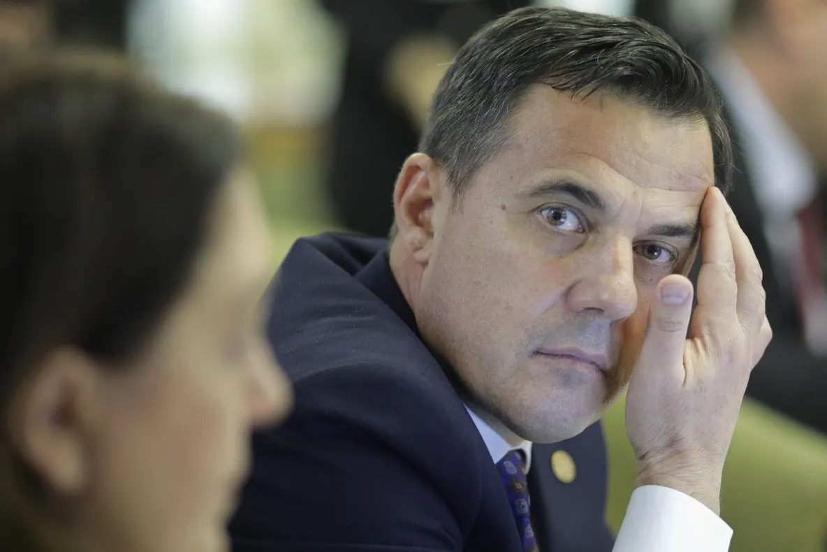 Al doilea ministru din Guvenul Orban avizat negativ la comisiile de specialitate