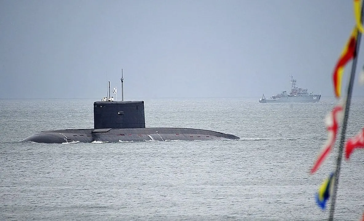 Tensiuni uriașe - Coreea de Nord a lansat de pe un submarin două rachete de croazieră