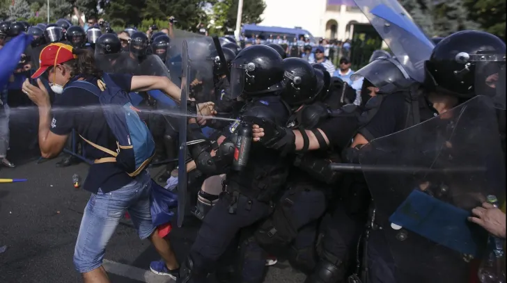 Orban i-a cerut ministrului de Interne să desecretizeze dosarul violențelor din 10 august