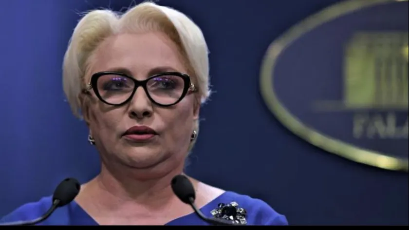 Dăncilă, o nouă gafă monumentală: "Lupt împotriva țării"