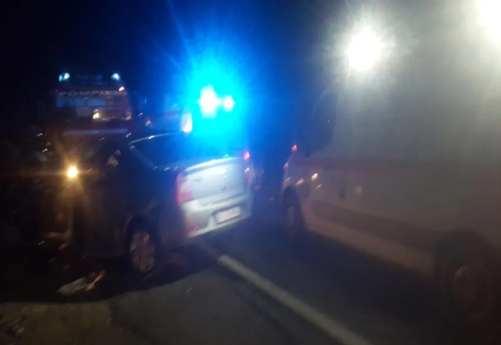 Bărbat rănit grav pe DN1A, după ce a fost acroșat de remorca unui autotren
