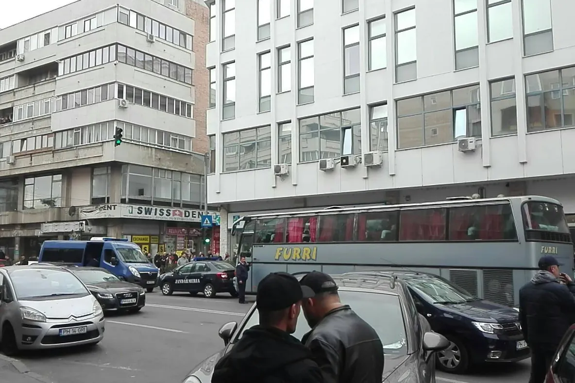 Bătaie în centrul Ploieștiului, după Petrolul – ASU Poli!