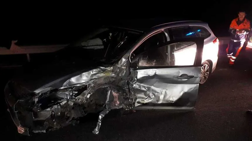 Accident în Caraș-Severin. 4 mașini implicate, 4 persoane au fost rănite