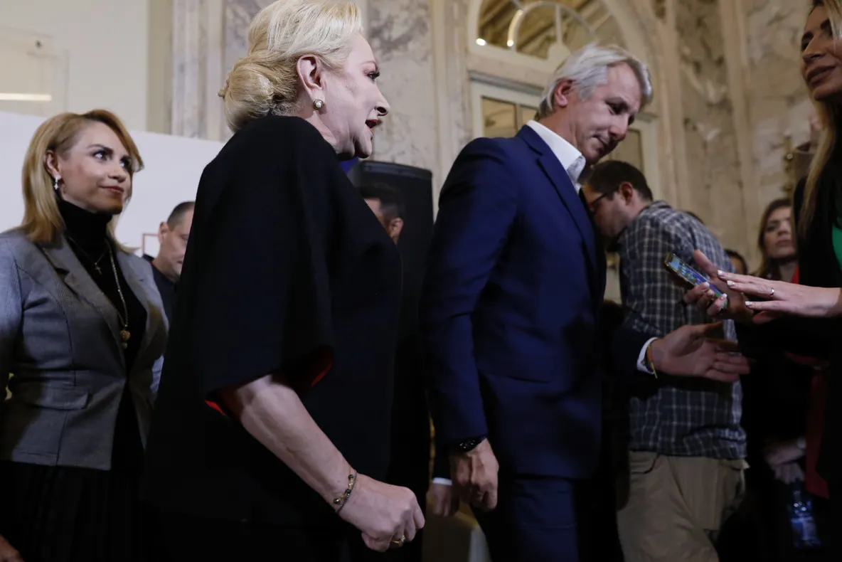 REZULTATE PREZIDENȚIALE. 37 de judeţe au ales Iohannis. Dăncilă, votată de doar 5 județe