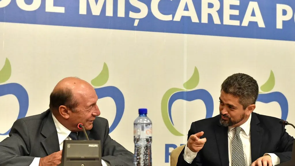 Traian Băsescu: "Bună dimineața, Theodor. Ai fost bun în campanie. Acum relaxează-te"