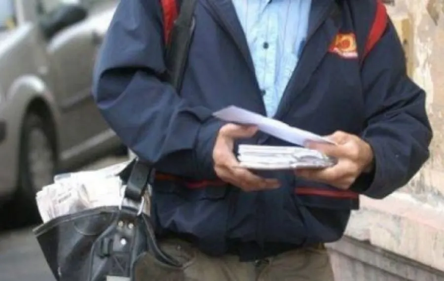 130 de pensionari, în contact cu un poștaș infectat cu virusul