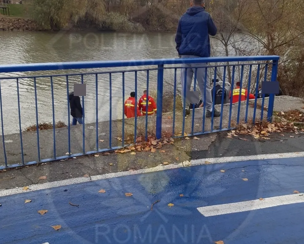 Caz șocant. S-a aruncat în Mureș! 