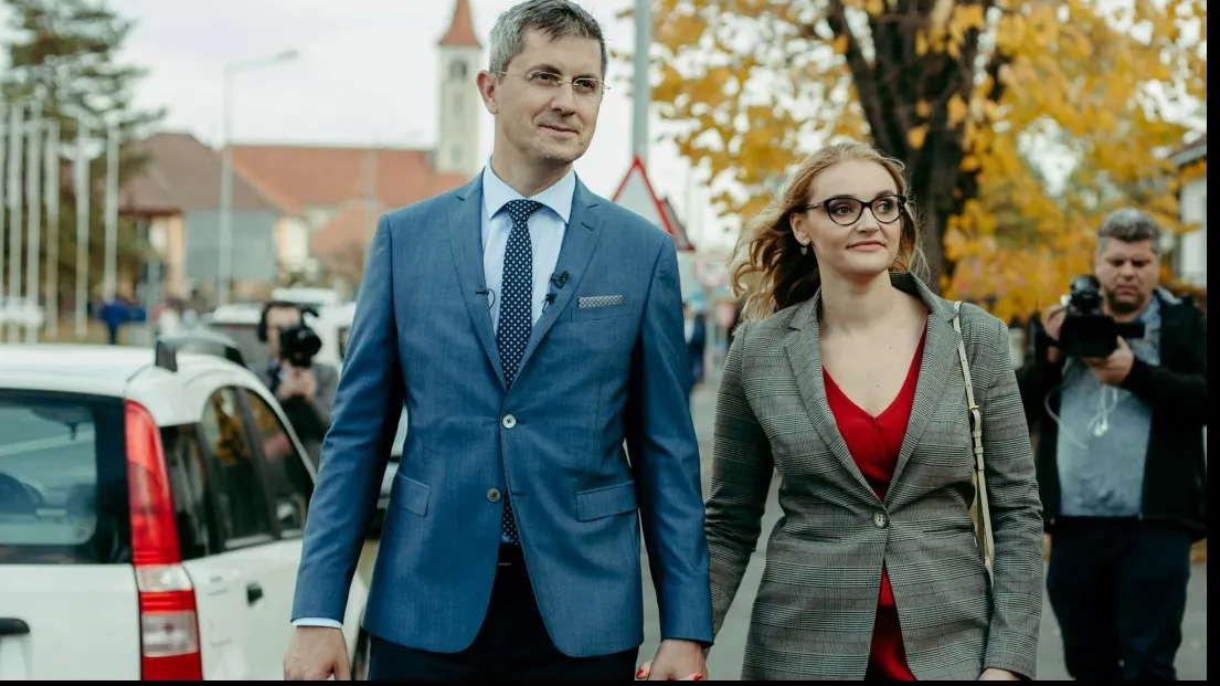 Revoltă în USR. Soția lui Dan Barna, acuzată că i-a jignit pe liderii partidului