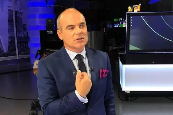Rareș Bogdan a sărit să-l apere pe Iohannis. L-a umilit pe Năstase: "Tovarășul care a făcut un curs post doctoral la Universitatea Rahova revine cu tupeu"