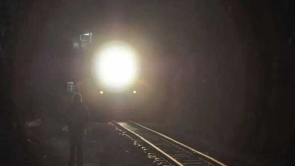 Trafic blocat după ce un tren de marfă s-a defectat