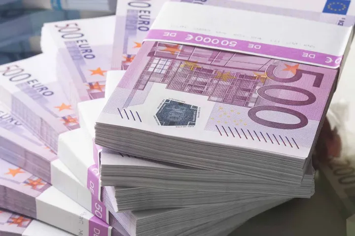Guvernul Orban împrumută 6 miliarde de lei