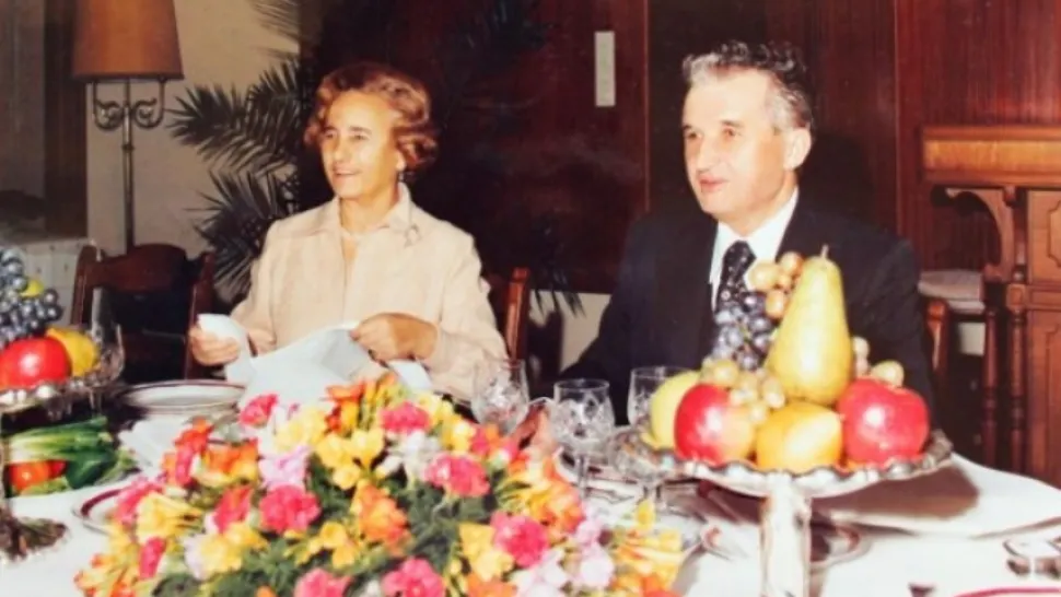CULISELE STATULUI PARALEL. Elena Ceaușescu, mama obsedată de control