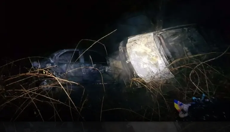 Recompensă URIAȘĂ de 10.000 de euro oferită de o femeie pentru a afla cine i-a incendiat mașina