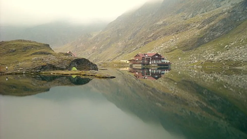 Panică pe munte după ce o turistă străină s-a accidentat la Bâlea Lac! Au intervenit salvamontiștii
