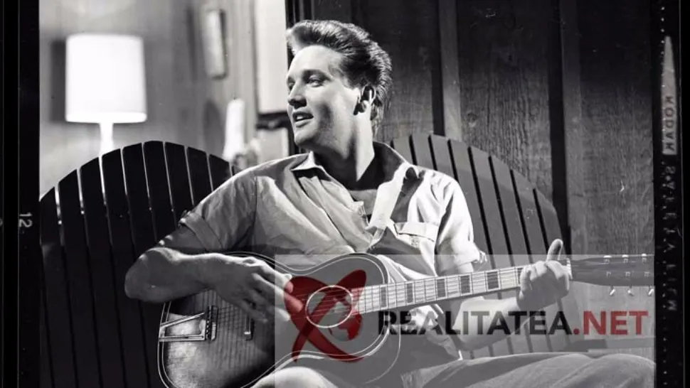 Fotografii în premieră cu Elvis Presley, publicate la 85 de ani de la naşterea legendarului cântăreţ