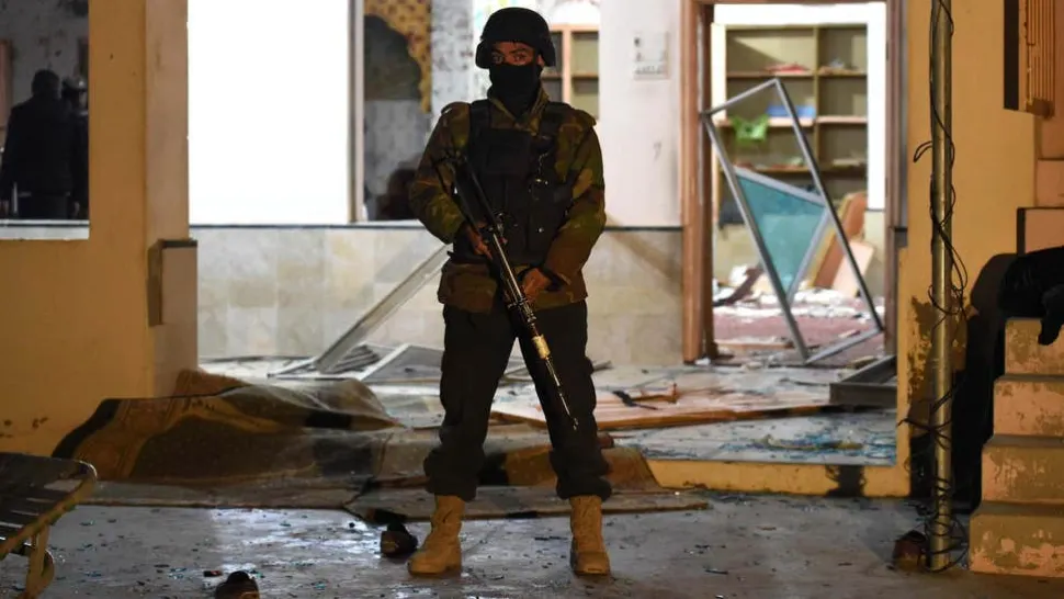 Atentat cu bombă într-o moschee: cel puțin 13 morți