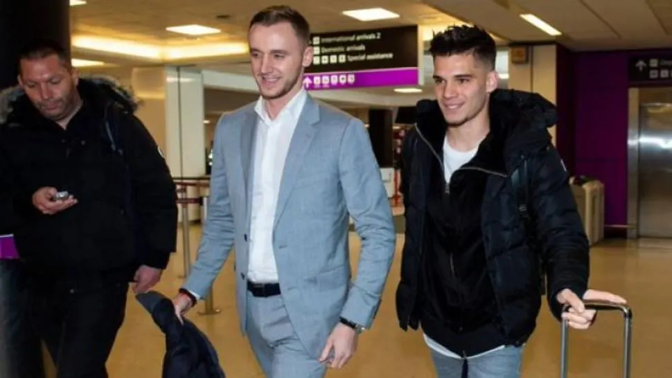 Ianis Hagi, primit cu critici de fanii lui Glasgow - Ce i-au reprosat inca de la aeroport