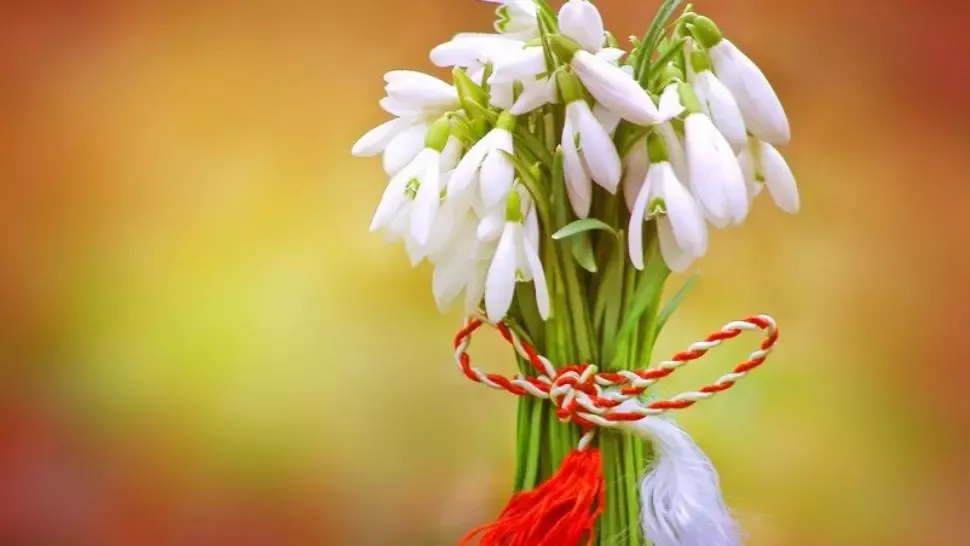 1 MARTIE - MARTISOR, felicitari, mesaje // Povestea Mărţişorului. Ce să faci pe 1 Martie pentru noroc