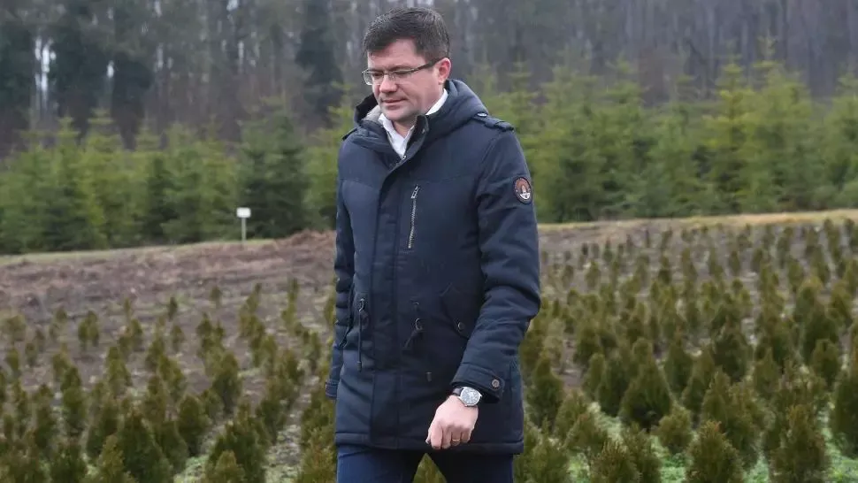 Acces la date istorice legate de TĂIERILE de păduri. Anunțul Ministrului Mediului - Costel Alexe