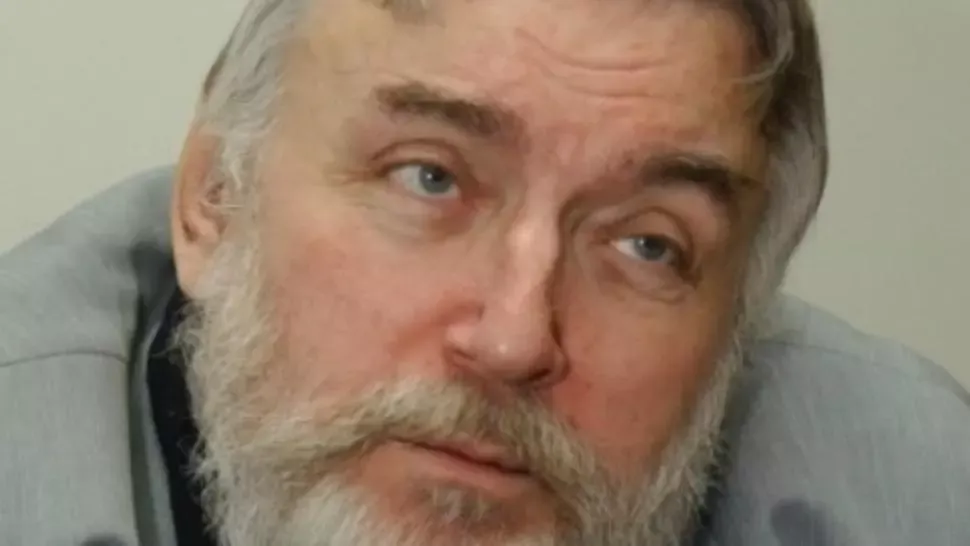 "Bolnavi unanim". Cutremurătoarea poezie-premoniție a lui Adrian Păunescu