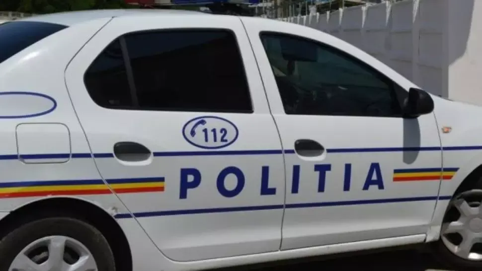 Secretar de primărie, băgat în spital de vecin, după o reclamație. Agresorul tăia lemne cu drujba în apartament 