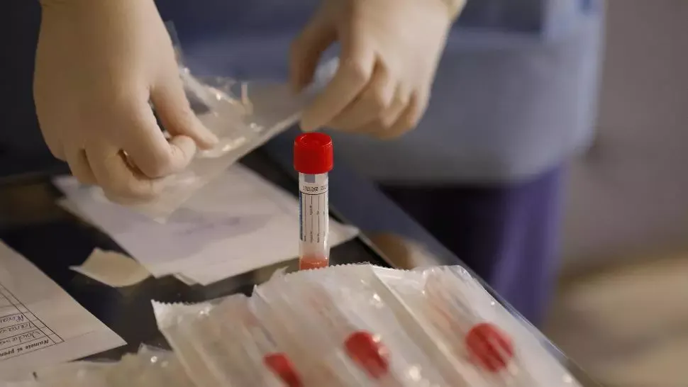 COVID-19. România începe testarea în masă. Primele 200.000 de kituri din Coreea de Sud