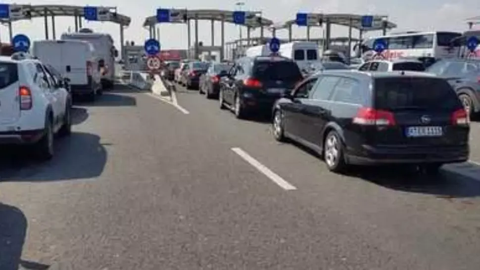 CORONAVIRUS | Trafic intens la vămi: peste 10.000 de români s-au întors în țară