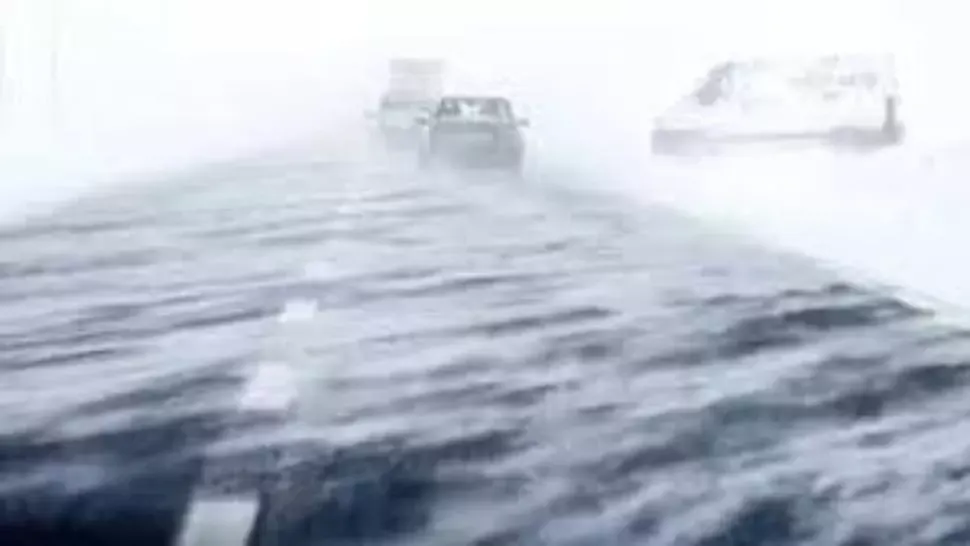 Mai multe gravide preluate cu șenilata - O femeie a născut chiar la sosirea ambulanței
