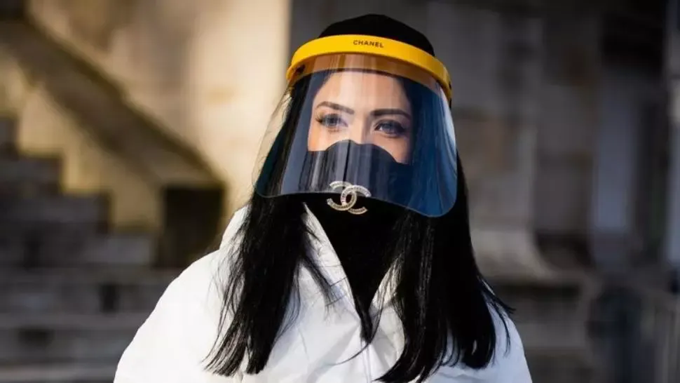 Chanel produce măști împotriva coronavirusului