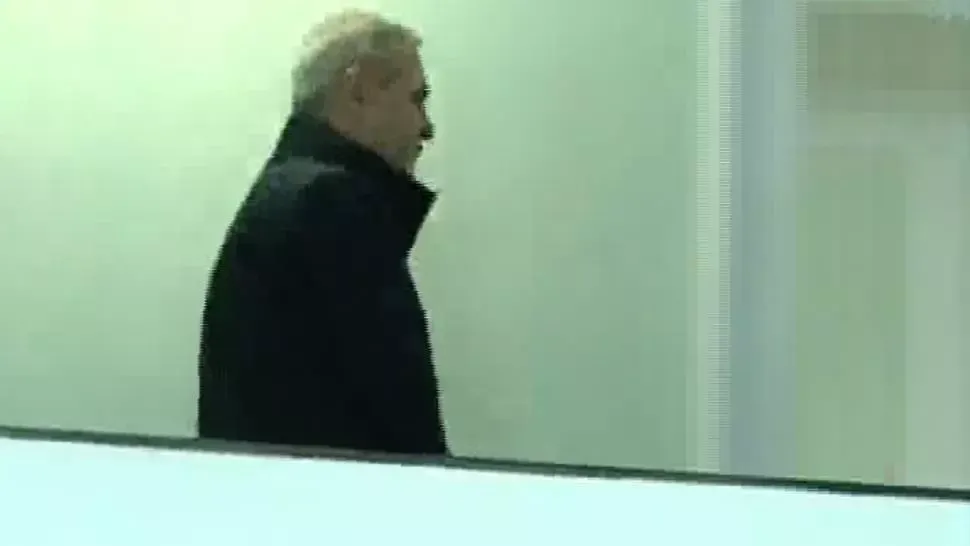 Ce mănâncă politicienii din pușcărie de Paște? Din meniu nu lipsesc drobul, ouăle roșii și cozonacul