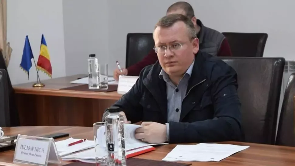 Finul primarului din Panciu, reținut pentru 24 de ore pentru corupție, în dosarul nașului