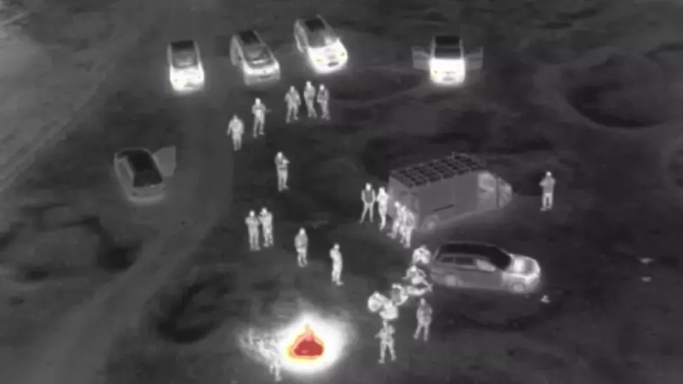 VIDEO Evadarea din Pătrăuți. Au fugit din carantină ca să facă un grătar pe câmp